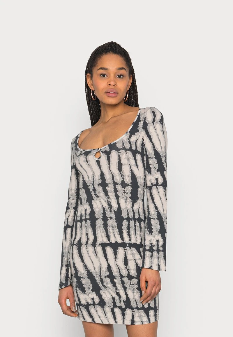Even&Odd Mujer FLARED SLEEVES DRESS 2 Pack - Vestido Informal - Black/light Grey 4 Even&Odd Mujer FLARED SLEEVES DRESS 2 Pack - Vestido Informal - Black/light Grey - Imagen 2