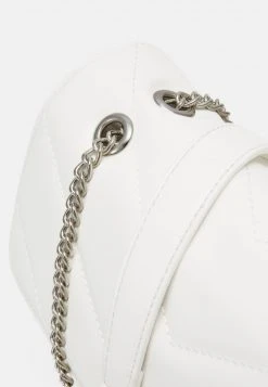 Even&Odd Mujer Bandolera - White 9 Even&Odd Mujer Bandolera - White -Even&Odd Ventas 2024 497f3be7c95045b2bf88292f596f7257