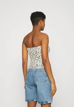 Even&Odd Mujer 2 PACK - Top - Black/multi-coloured 12 Even&Odd Mujer 2 PACK - Top - Black/multi-coloured -Even&Odd Ventas 2024 6732afc919b14e889dee9924c38bda3c