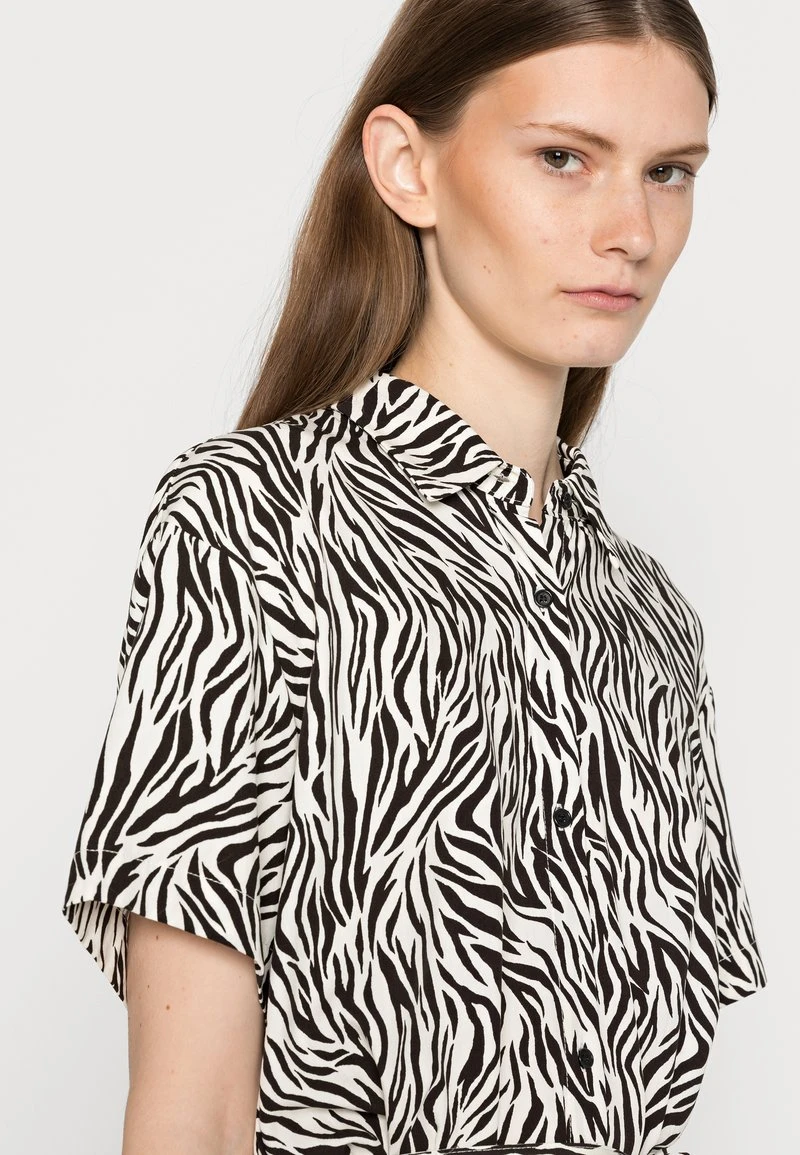 Even&Odd Vestido Camisero - Black/white, Mujer 7 Even&Odd Vestido Camisero - Black/white, Mujer - Imagen 5