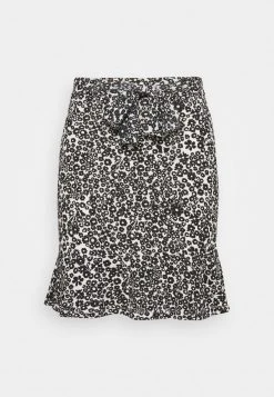 Even&Odd Mujer Minifalda - White/black 10 Even&Odd Mujer Minifalda - White/black -Even&Odd Ventas 2024 6ead47ac4dcc45a9ba0d012cb69a83f3