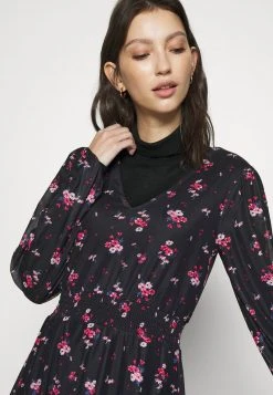 Even&Odd Mujer CINTERED V NECK ALL OVER MESH MINI VOLANT DRESS - Vestido Informal - Black/red -Even&Odd Ventas 2024 75f913f2c45947c99d96d4f5eaa1a8ce