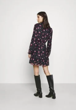 Even&Odd Mujer CINTERED V NECK ALL OVER MESH MINI VOLANT DRESS - Vestido Informal - Black/red -Even&Odd Ventas 2024 84eee7edc992403fb78b99947093c6db