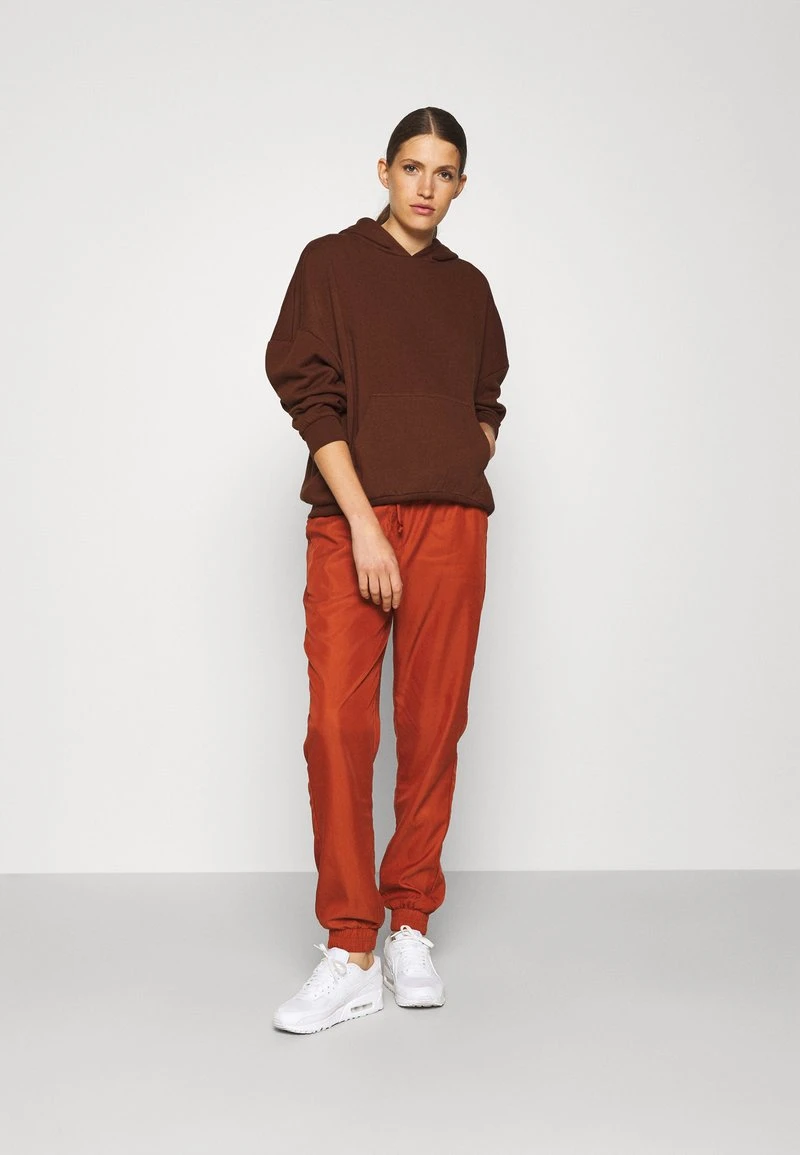 Even&Odd Mujer HOODIE LONG WITHOUT DRAWCORD AND POCKET - Jersey Con Capucha - Brown 4 Even&Odd Mujer HOODIE LONG WITHOUT DRAWCORD AND POCKET - Jersey Con Capucha - Brown - Imagen 2