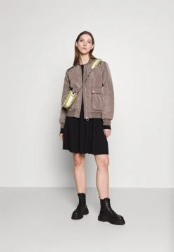 Even&Odd Mujer Vestido Ligero - Black -Even&Odd Ventas 2024 ab6e1d925bcd433d93fc231cecf5ed85