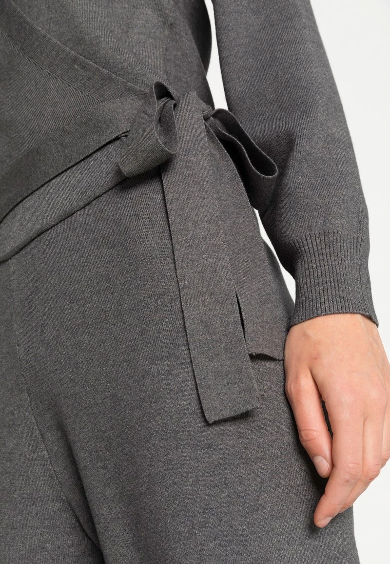 Even&Odd Mujer WRAPPED CARDIGAN SET - Chaqueta De Punto - Mottled Dark Grey 7 Even&Odd Mujer WRAPPED CARDIGAN SET - Chaqueta De Punto - Mottled Dark Grey - Imagen 5