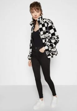 Even&Odd Mujer Vaqueros Pitillo - Black Denim -Even&Odd Ventas 2024 bb0bf17b1fb748a78f03fdc462fd554f