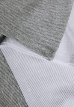 Even&Odd 2 PACK - Top - White/light Grey, Mujer 11 Even&Odd 2 PACK - Top - White/light Grey, Mujer -Even&Odd Ventas 2024 d069790f8f11415aab4a34fc2a0db9a4