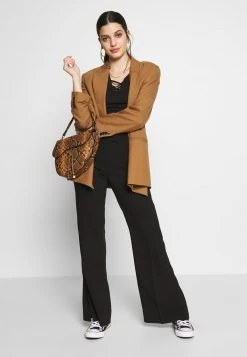 Even&Odd Mujer Camiseta Estampada - Black 8 Even&Odd Mujer Camiseta Estampada - Black -Even&Odd Ventas 2024 fd29aeadd68d462a9c548639ea4063ac